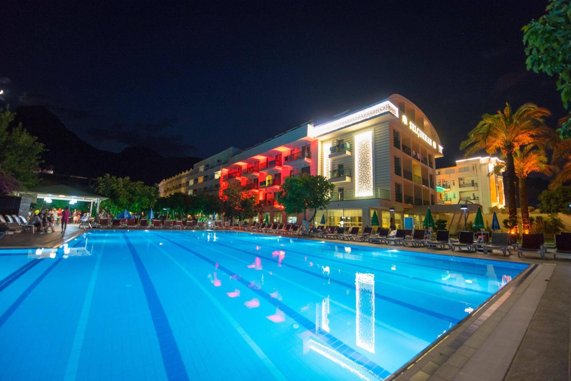 Selcukhan Hotel ベルディビ エクステリア 写真